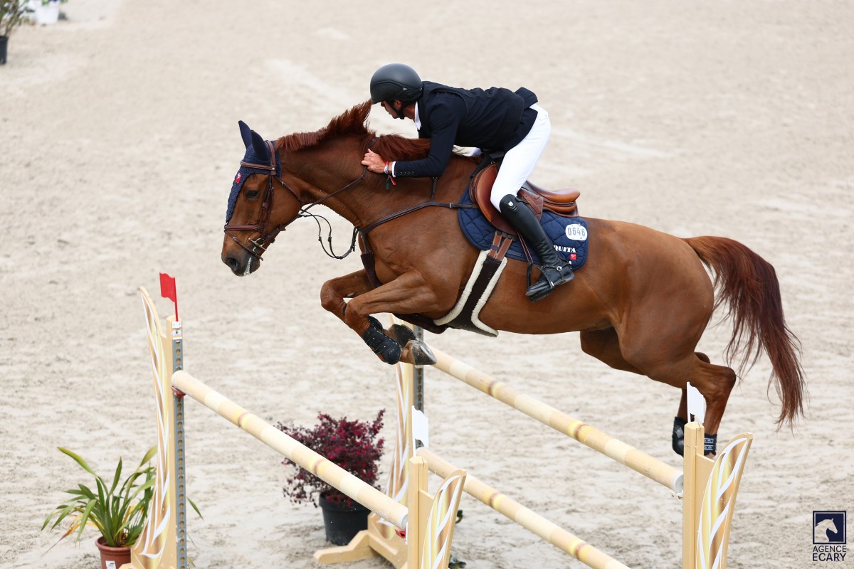 FLOYD DES PRES (VIGO CECE x PAPILLON ROUGE)
