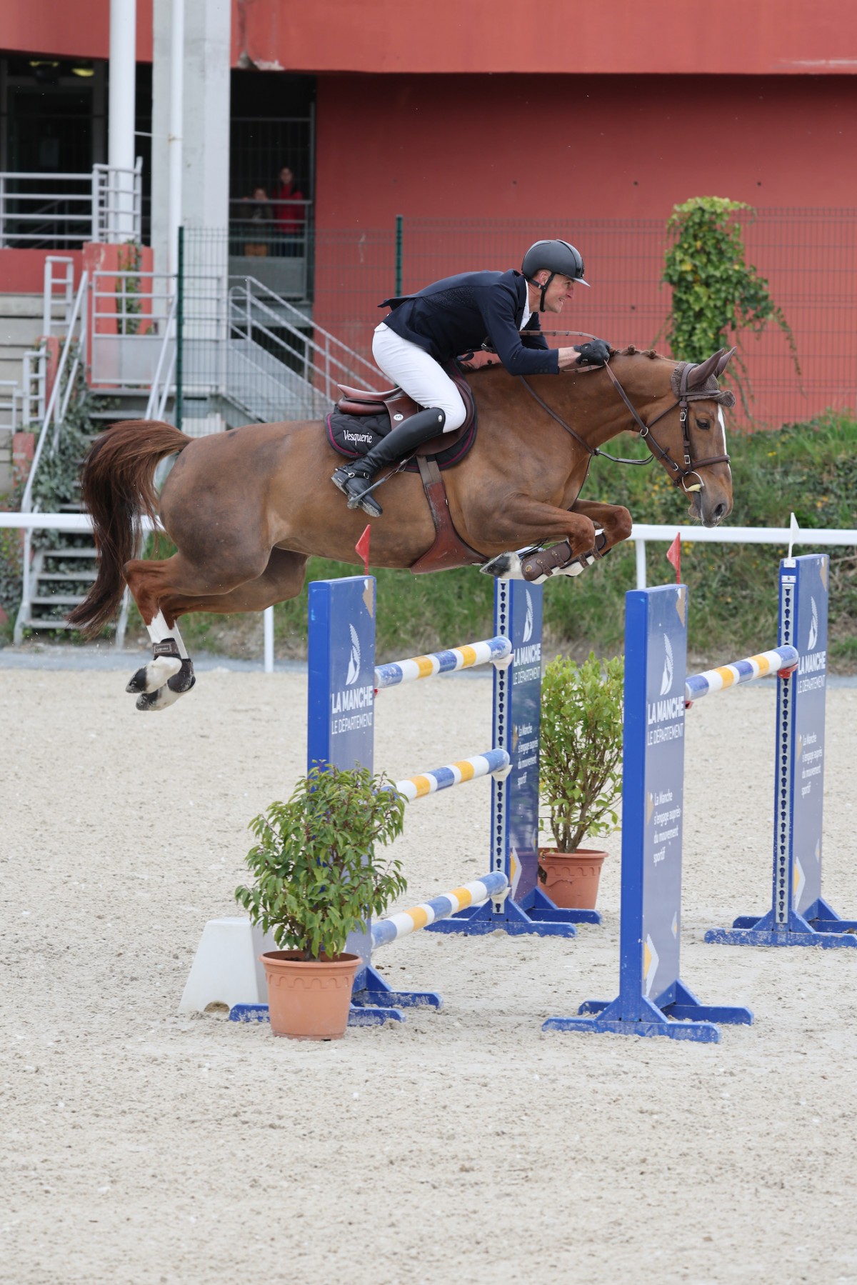 IZABELLA DE VESQUERIE